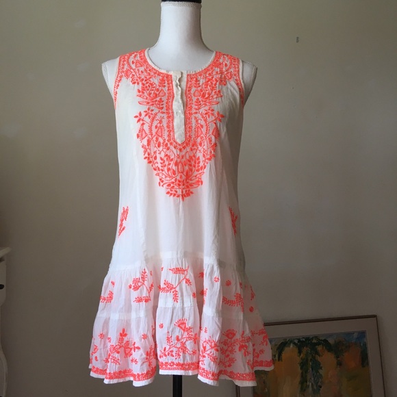 Juliet Dunn Other - Juliet Dunn Embroidered Coverup